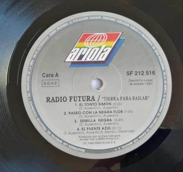 Radio Futura : Tierra Para Bailar (LP, Album)