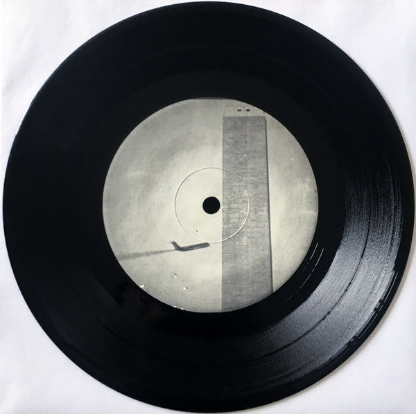 Burn (2) : Burn (7", EP)